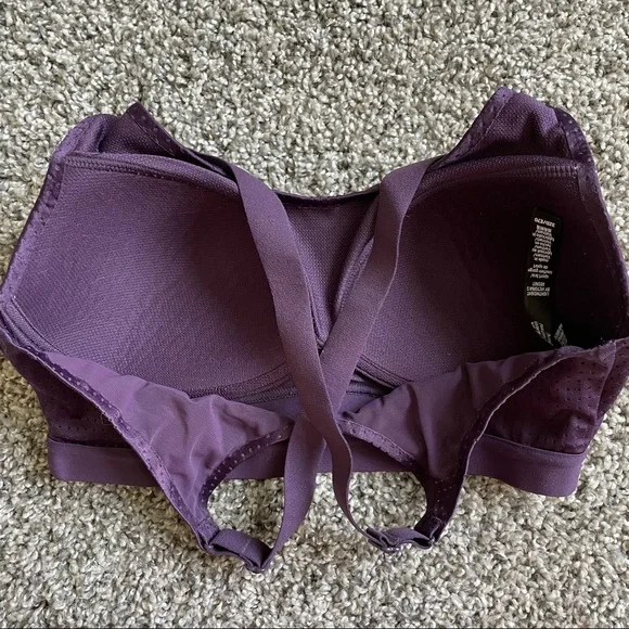 Victoria’s Secret | 32D Sports Bra - Picture 6 of 8